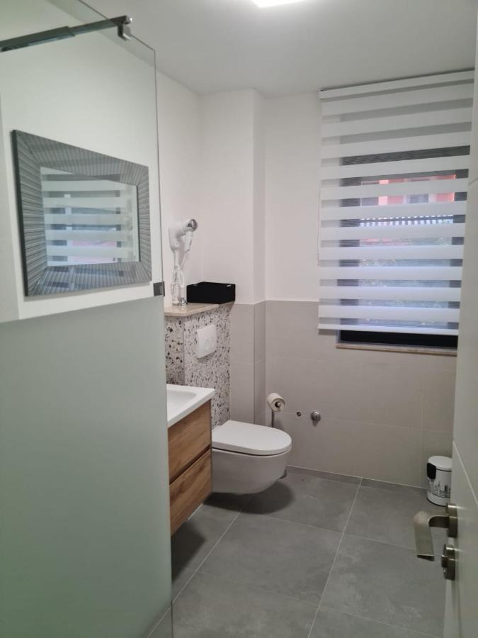 ורסי Appartments Akrapovic מראה חיצוני תמונה